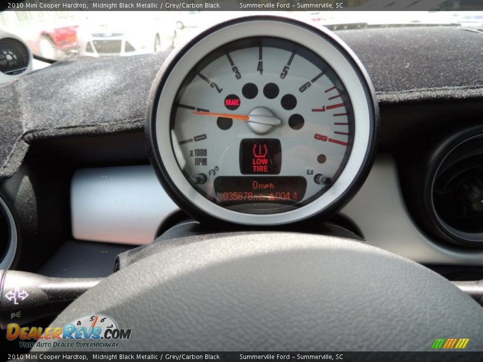 2010 Mini Cooper Hardtop Midnight Black Metallic / Grey/Carbon Black Photo #20