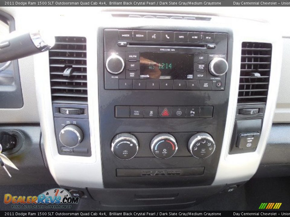 2011 Dodge Ram 1500 SLT Outdoorsman Quad Cab 4x4 Brilliant Black Crystal Pearl / Dark Slate Gray/Medium Graystone Photo #17