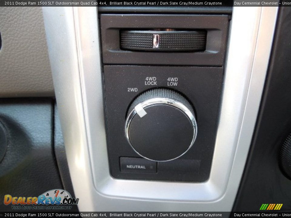 2011 Dodge Ram 1500 SLT Outdoorsman Quad Cab 4x4 Brilliant Black Crystal Pearl / Dark Slate Gray/Medium Graystone Photo #18