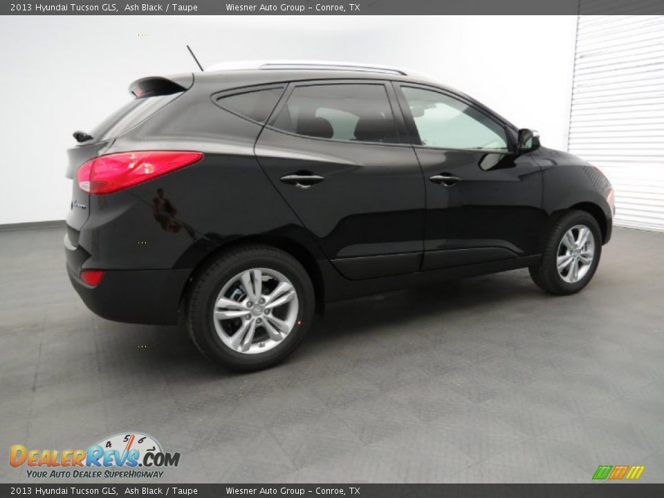 2013 Hyundai Tucson GLS Ash Black / Taupe Photo #2