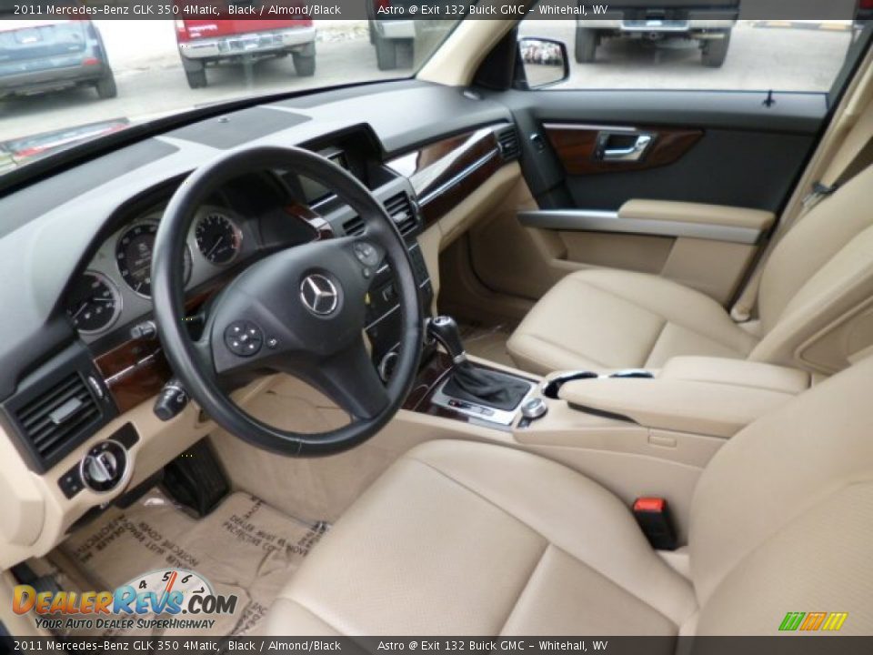 2011 Mercedes-Benz GLK 350 4Matic Black / Almond/Black Photo #17