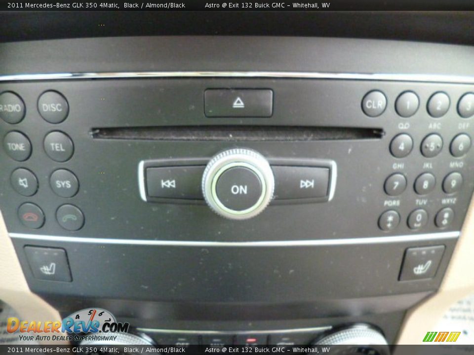 2011 Mercedes-Benz GLK 350 4Matic Black / Almond/Black Photo #19
