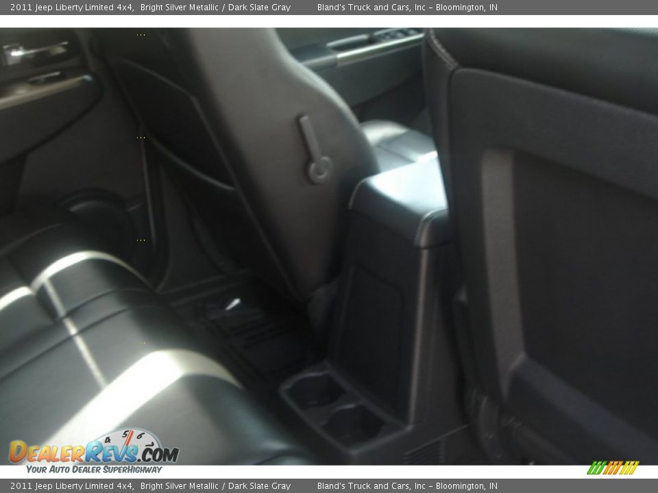 2011 Jeep Liberty Limited 4x4 Bright Silver Metallic / Dark Slate Gray Photo #20
