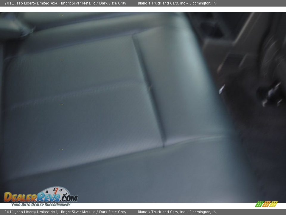 2011 Jeep Liberty Limited 4x4 Bright Silver Metallic / Dark Slate Gray Photo #22