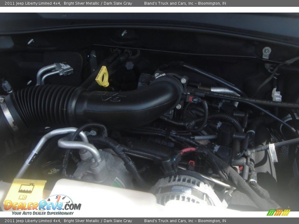 2011 Jeep Liberty Limited 4x4 Bright Silver Metallic / Dark Slate Gray Photo #25
