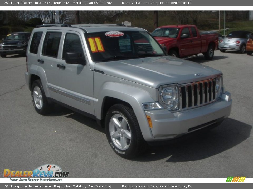 2011 Jeep Liberty Limited 4x4 Bright Silver Metallic / Dark Slate Gray Photo #30