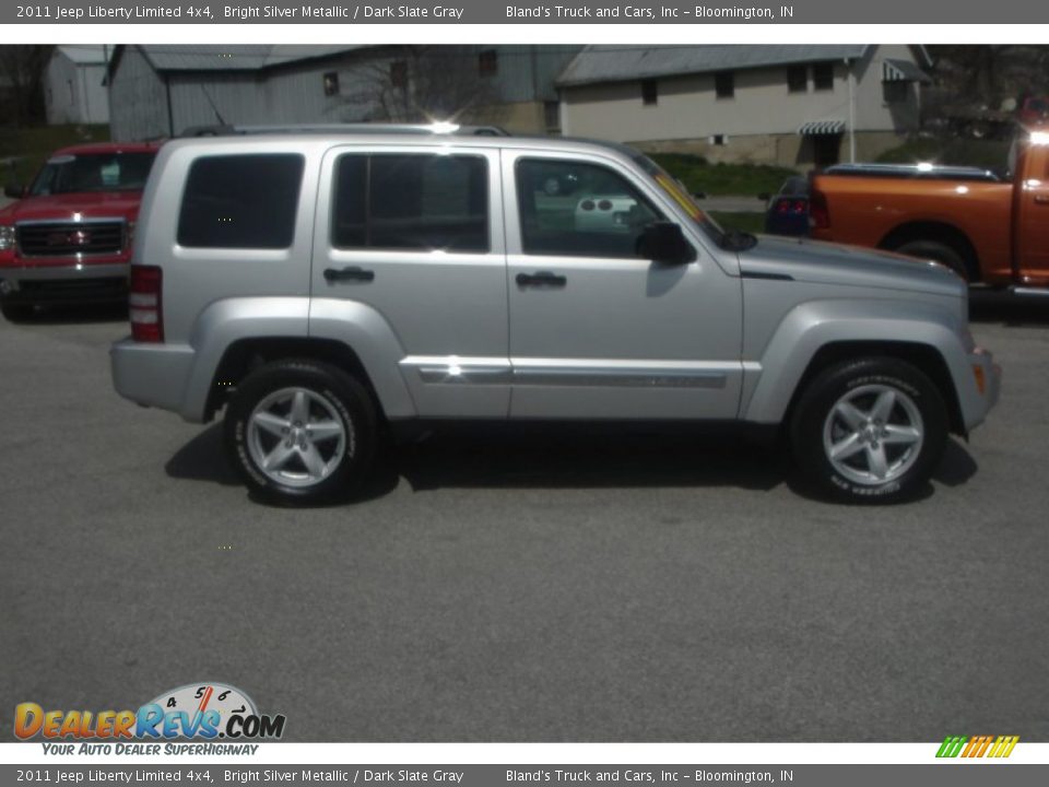 2011 Jeep Liberty Limited 4x4 Bright Silver Metallic / Dark Slate Gray Photo #31