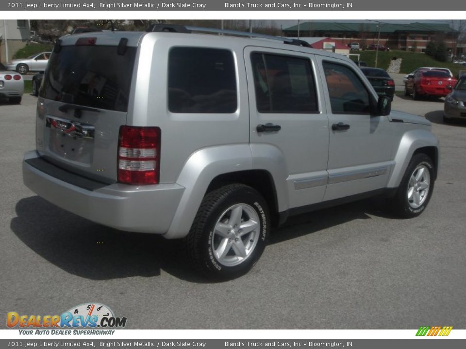 2011 Jeep Liberty Limited 4x4 Bright Silver Metallic / Dark Slate Gray Photo #32