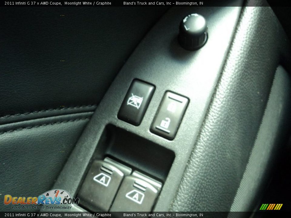 2011 Infiniti G 37 x AWD Coupe Moonlight White / Graphite Photo #15