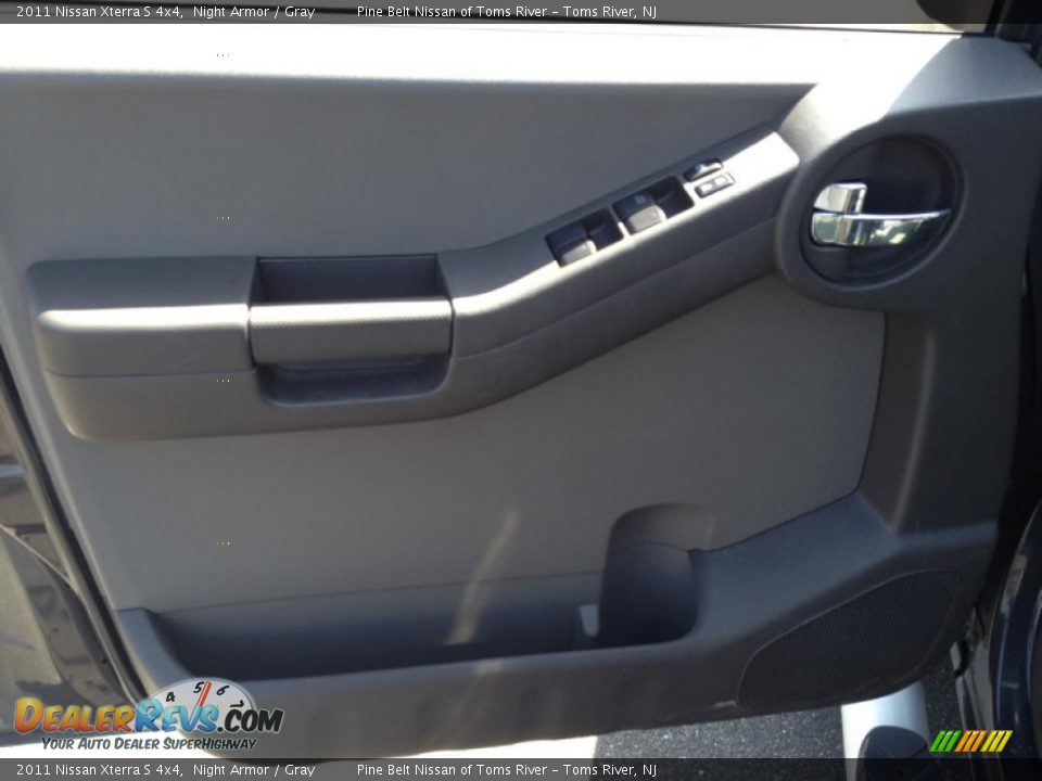 2011 Nissan Xterra S 4x4 Night Armor / Gray Photo #8