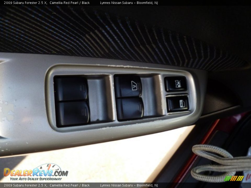 2009 Subaru Forester 2.5 X Camellia Red Pearl / Black Photo #8