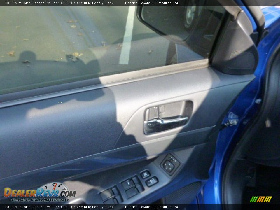 2011 Mitsubishi Lancer Evolution GSR Octane Blue Pearl / Black Photo #16