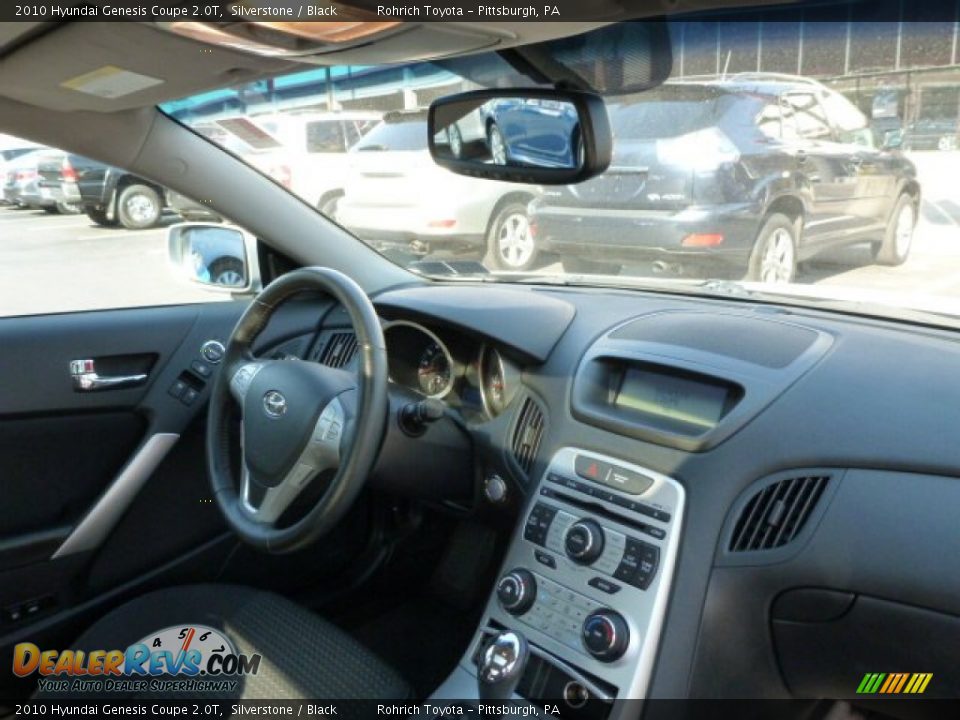 2010 Hyundai Genesis Coupe 2.0T Silverstone / Black Photo #10