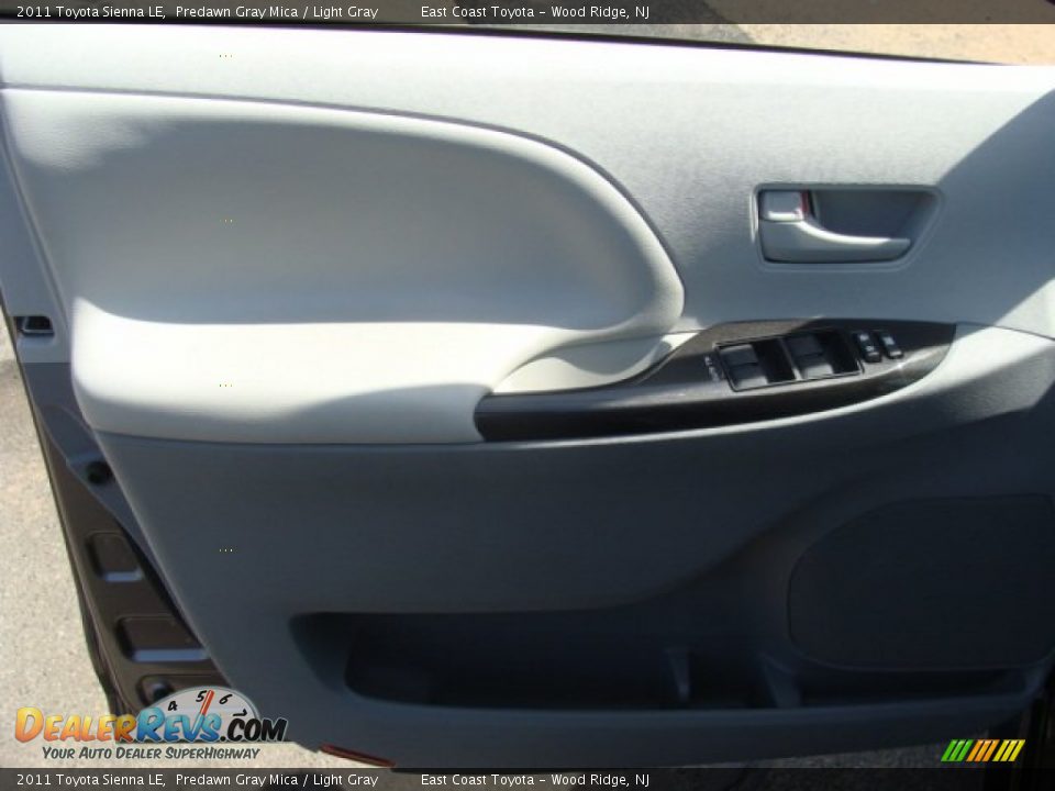 2011 Toyota Sienna LE Predawn Gray Mica / Light Gray Photo #6