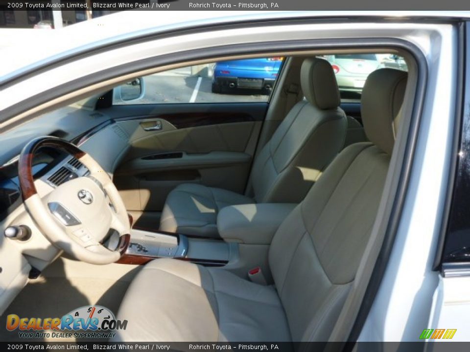 2009 Toyota Avalon Limited Blizzard White Pearl / Ivory Photo #4