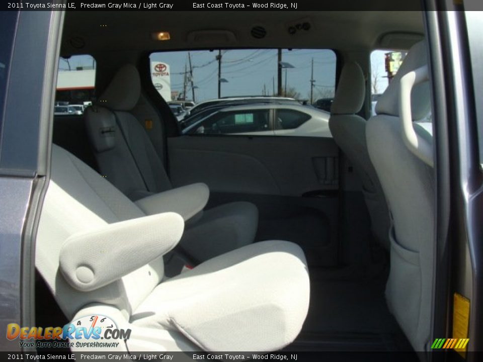 2011 Toyota Sienna LE Predawn Gray Mica / Light Gray Photo #11
