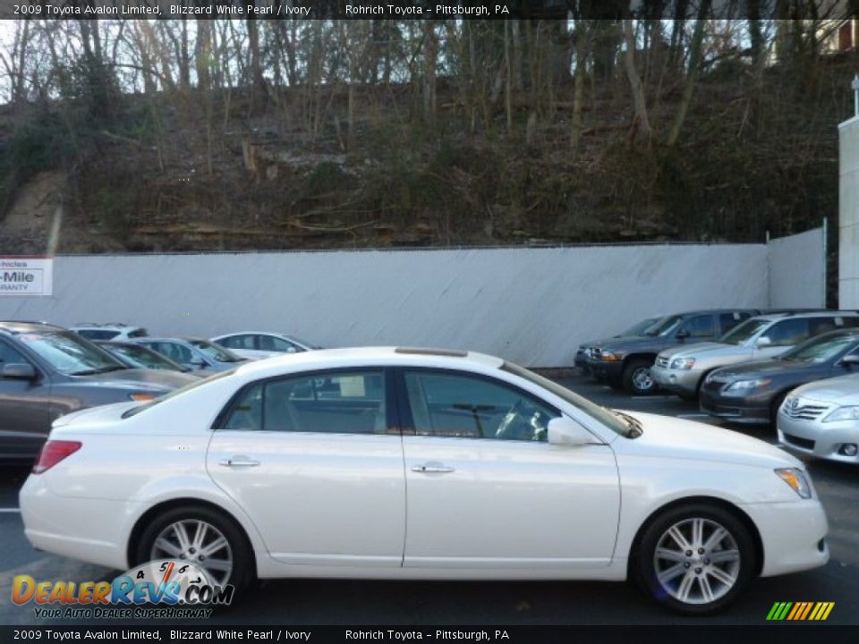 2009 Toyota Avalon Limited Blizzard White Pearl / Ivory Photo #10