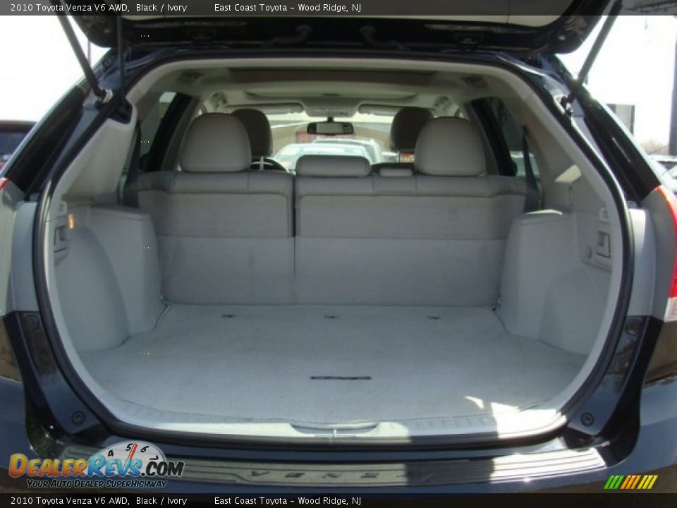 2010 Toyota Venza V6 AWD Black / Ivory Photo #13