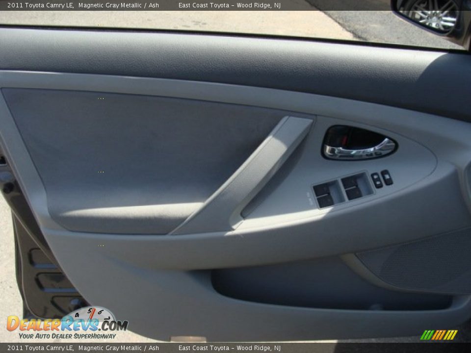 2011 Toyota Camry LE Magnetic Gray Metallic / Ash Photo #6