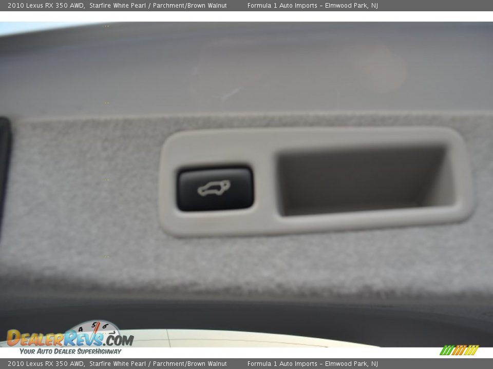 2010 Lexus RX 350 AWD Starfire White Pearl / Parchment/Brown Walnut Photo #29