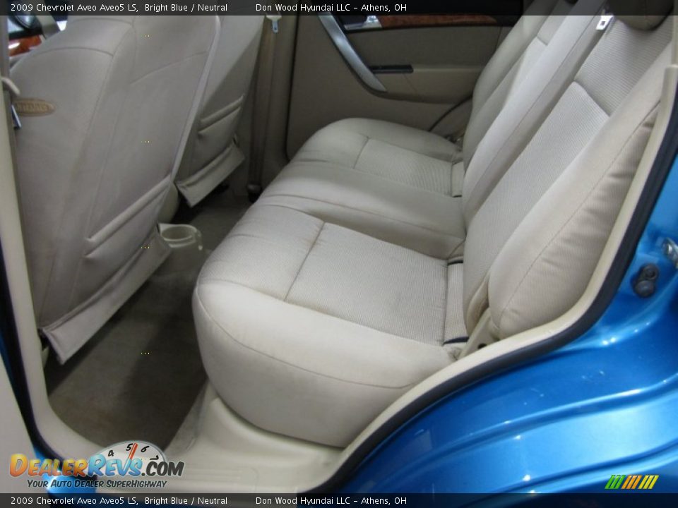 2009 Chevrolet Aveo Aveo5 LS Bright Blue / Neutral Photo #7