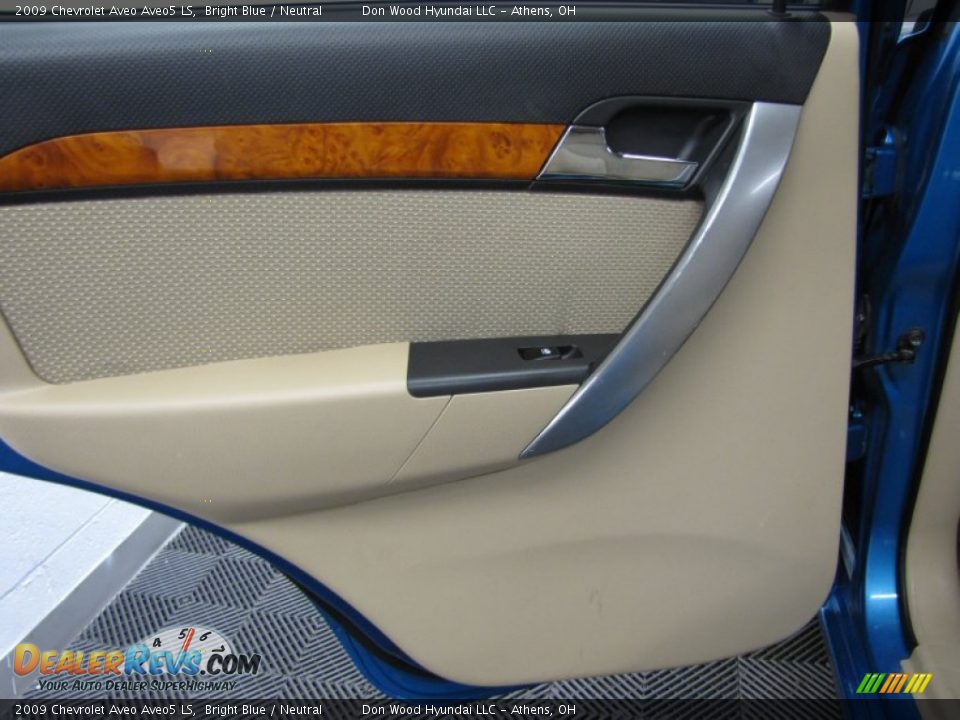 2009 Chevrolet Aveo Aveo5 LS Bright Blue / Neutral Photo #12