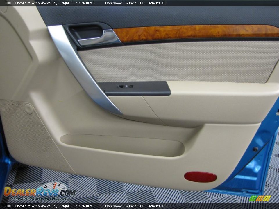 2009 Chevrolet Aveo Aveo5 LS Bright Blue / Neutral Photo #14