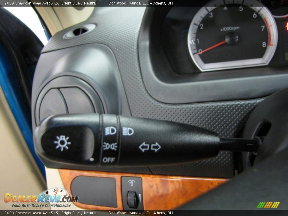 2009 Chevrolet Aveo Aveo5 LS Bright Blue / Neutral Photo #17