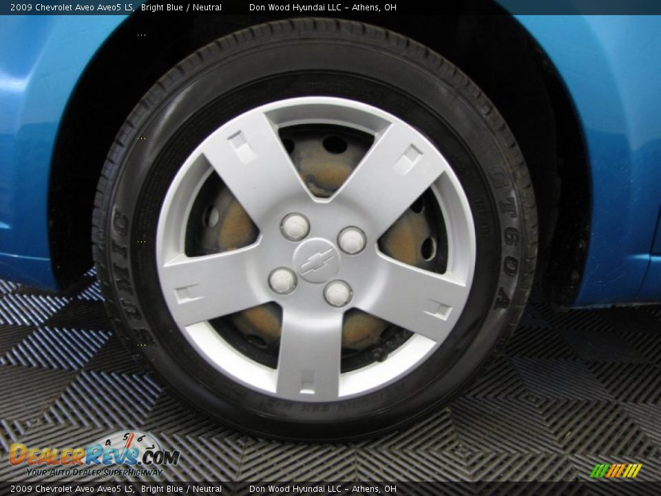 2009 Chevrolet Aveo Aveo5 LS Bright Blue / Neutral Photo #24