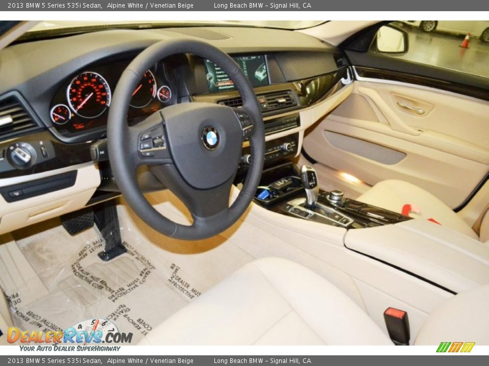 2013 BMW 5 Series 535i Sedan Alpine White / Venetian Beige Photo #6