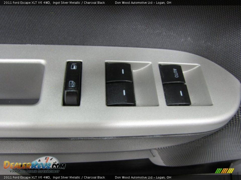 2011 Ford Escape XLT V6 4WD Ingot Silver Metallic / Charcoal Black Photo #10