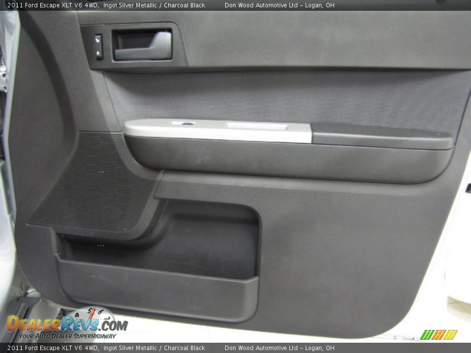 2011 Ford Escape XLT V6 4WD Ingot Silver Metallic / Charcoal Black Photo #13