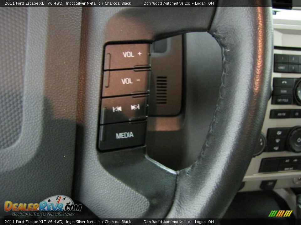 2011 Ford Escape XLT V6 4WD Ingot Silver Metallic / Charcoal Black Photo #17