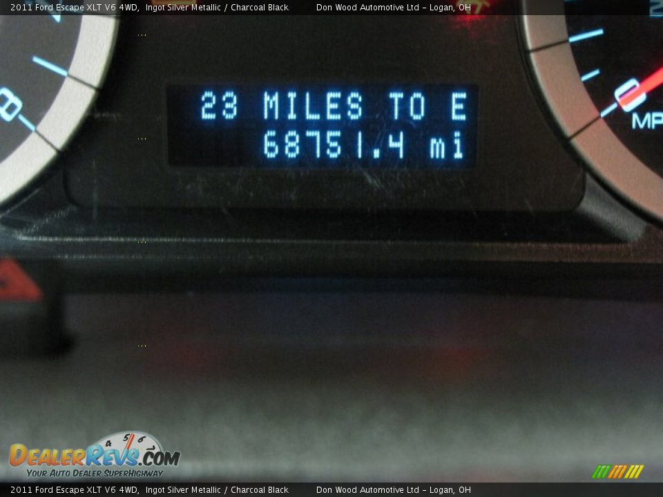2011 Ford Escape XLT V6 4WD Ingot Silver Metallic / Charcoal Black Photo #20