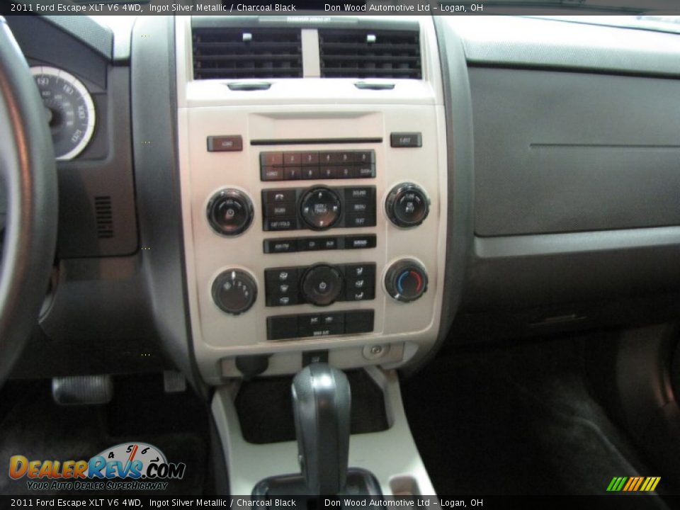 2011 Ford Escape XLT V6 4WD Ingot Silver Metallic / Charcoal Black Photo #22