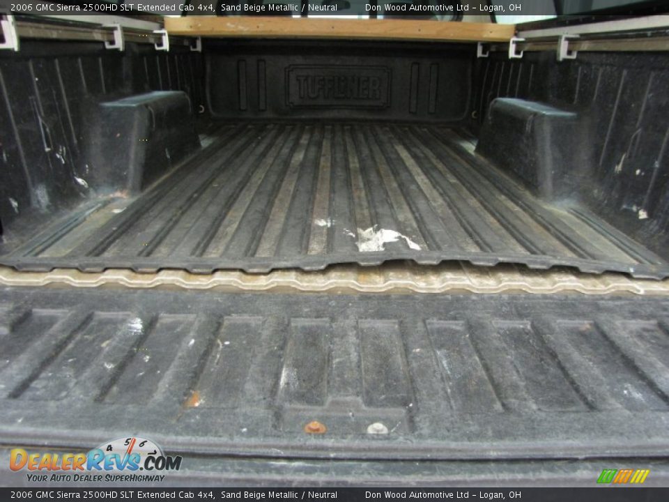 2006 GMC Sierra 2500HD SLT Extended Cab 4x4 Sand Beige Metallic / Neutral Photo #3