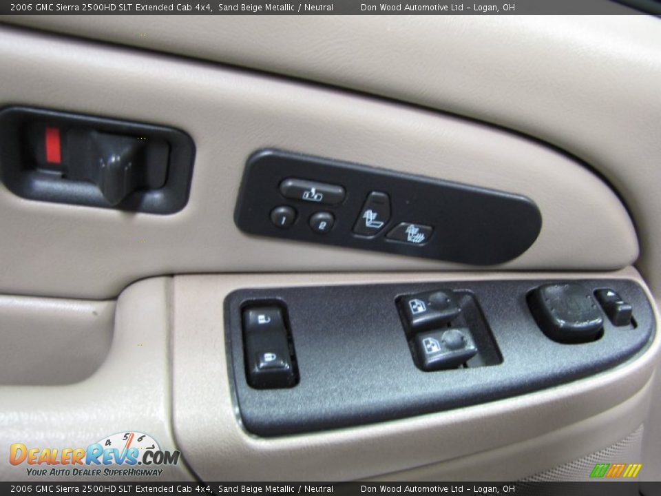 2006 GMC Sierra 2500HD SLT Extended Cab 4x4 Sand Beige Metallic / Neutral Photo #11