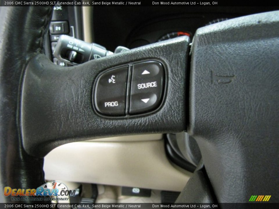 2006 GMC Sierra 2500HD SLT Extended Cab 4x4 Sand Beige Metallic / Neutral Photo #16