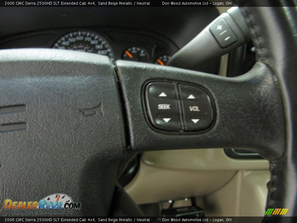 2006 GMC Sierra 2500HD SLT Extended Cab 4x4 Sand Beige Metallic / Neutral Photo #18