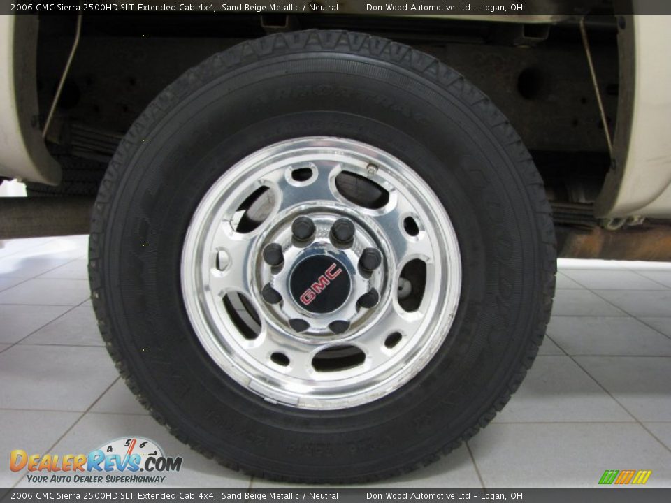 2006 GMC Sierra 2500HD SLT Extended Cab 4x4 Sand Beige Metallic / Neutral Photo #27