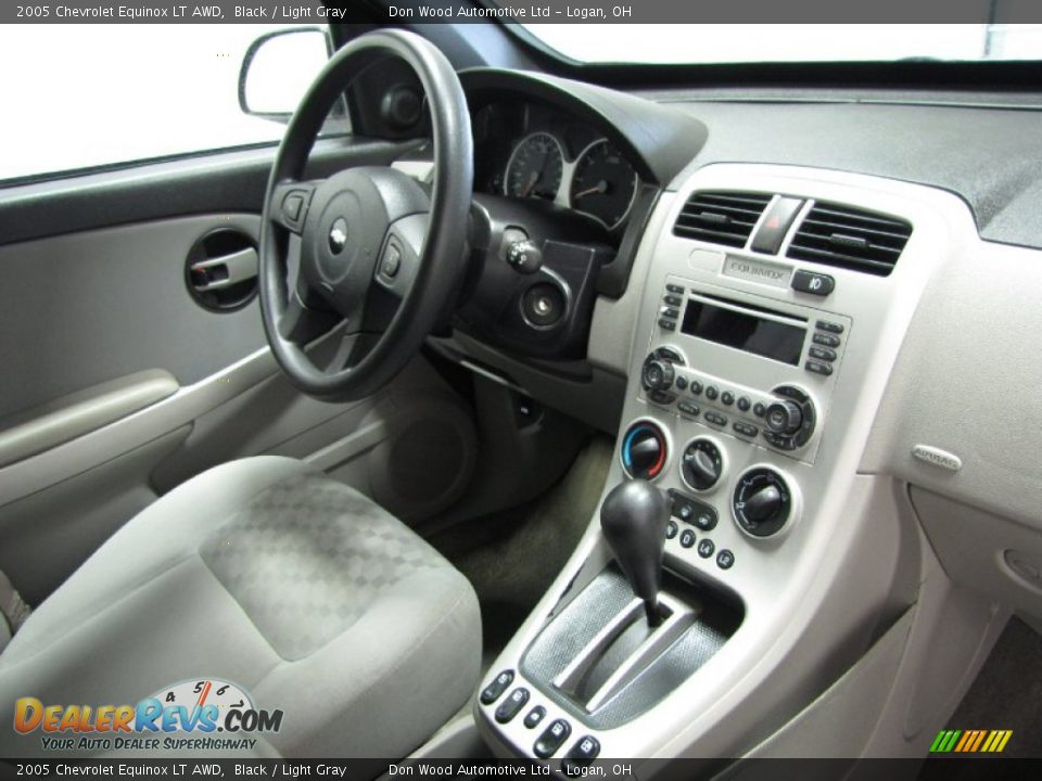 2005 Chevrolet Equinox LT AWD Black / Light Gray Photo #20