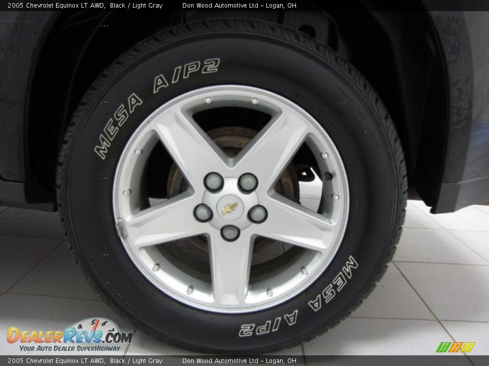 2005 Chevrolet Equinox LT AWD Black / Light Gray Photo #25
