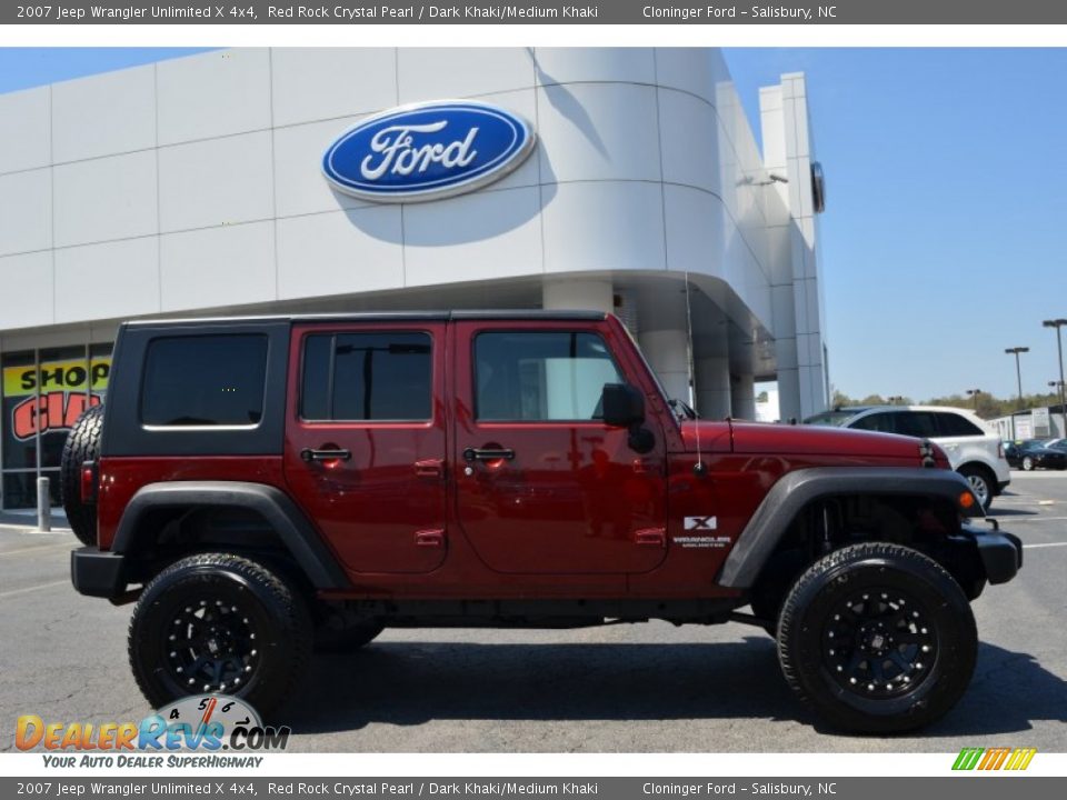 2007 Jeep Wrangler Unlimited X 4x4 Red Rock Crystal Pearl / Dark Khaki/Medium Khaki Photo #2
