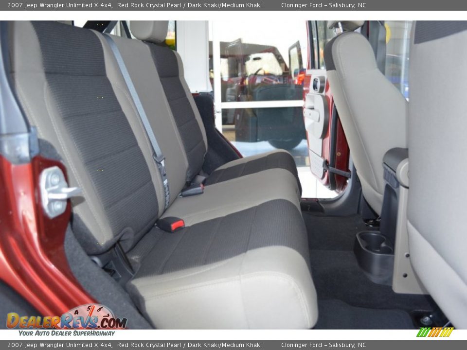 2007 Jeep Wrangler Unlimited X 4x4 Red Rock Crystal Pearl / Dark Khaki/Medium Khaki Photo #14