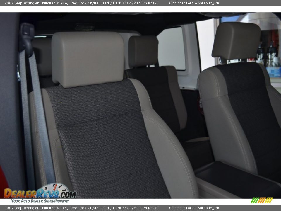 2007 Jeep Wrangler Unlimited X 4x4 Red Rock Crystal Pearl / Dark Khaki/Medium Khaki Photo #18