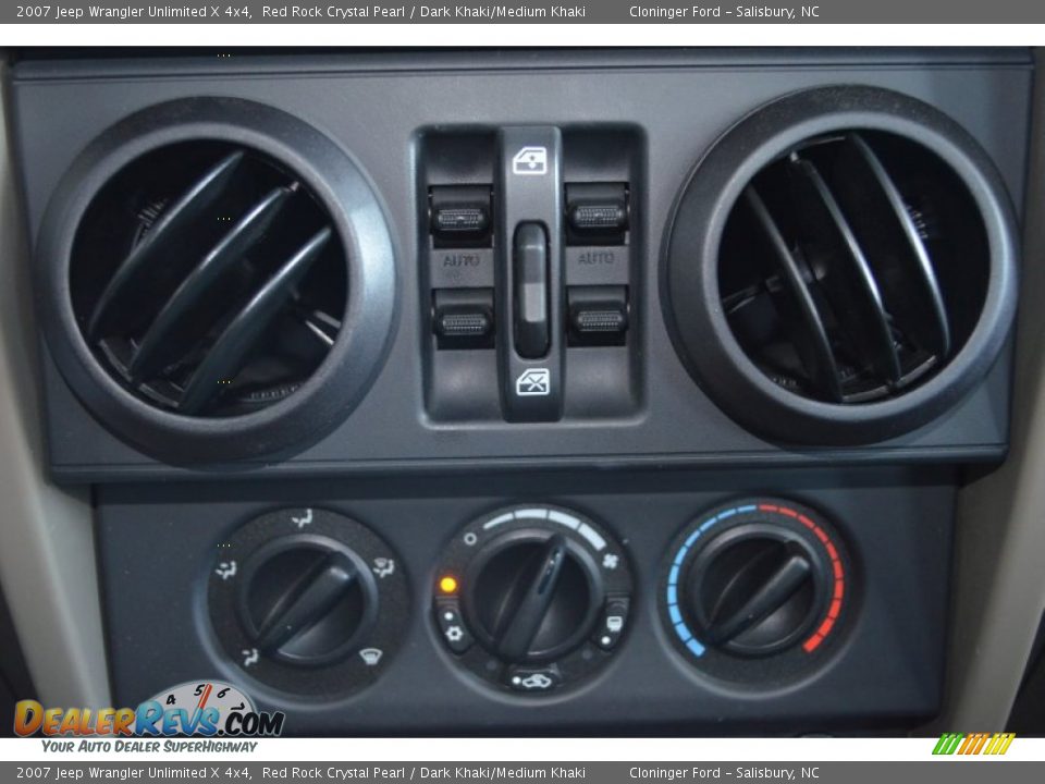2007 Jeep Wrangler Unlimited X 4x4 Red Rock Crystal Pearl / Dark Khaki/Medium Khaki Photo #27
