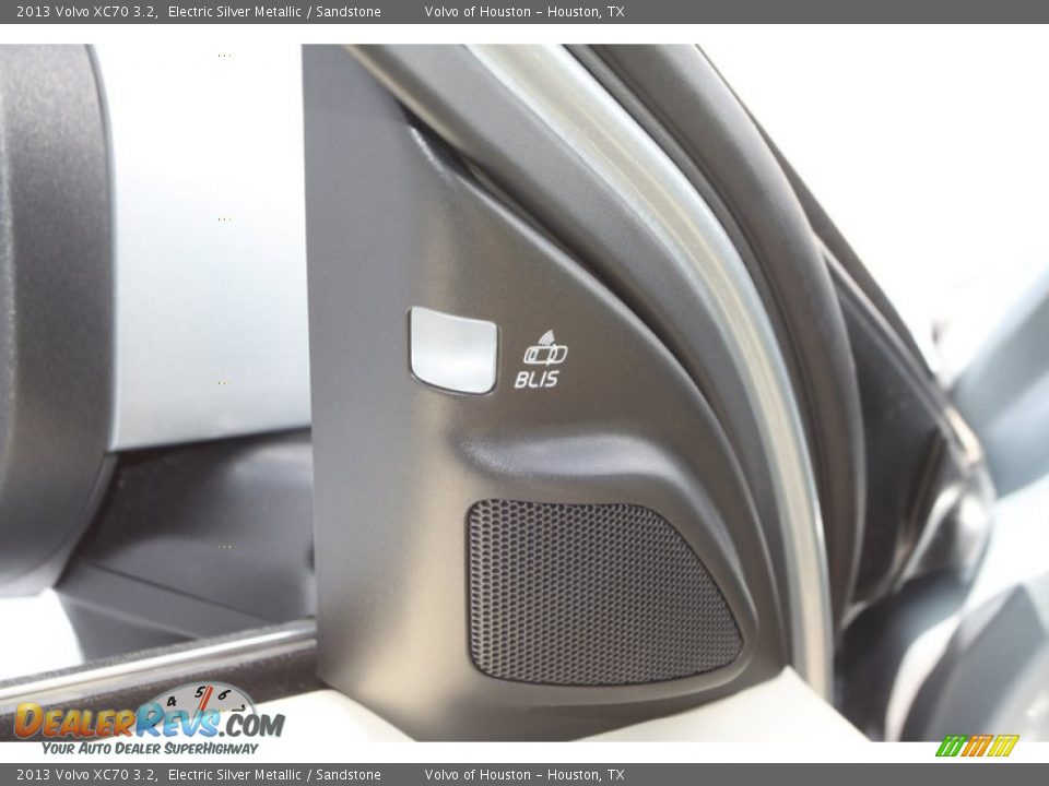 2013 Volvo XC70 3.2 Electric Silver Metallic / Sandstone Photo #3