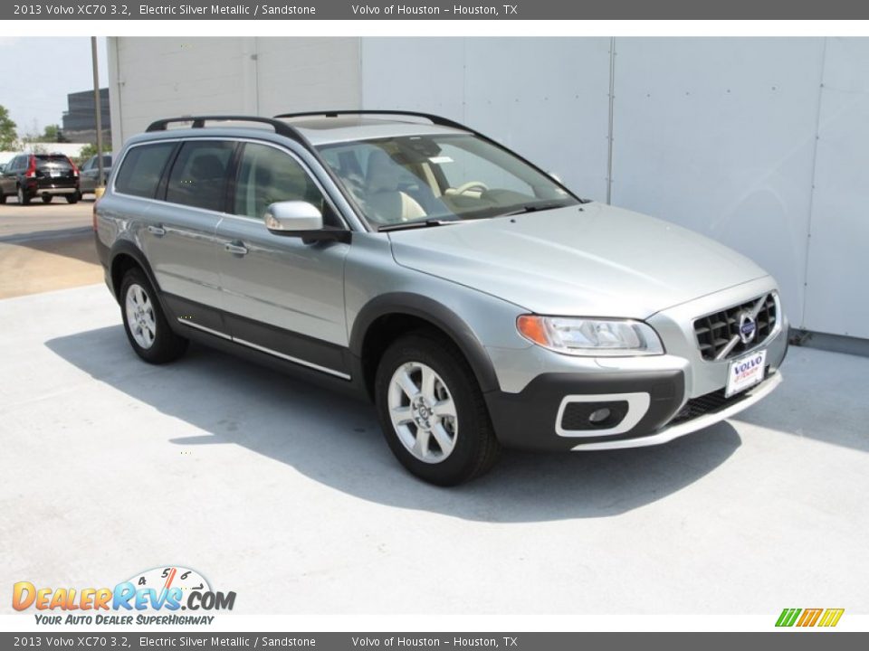 2013 Volvo XC70 3.2 Electric Silver Metallic / Sandstone Photo #5