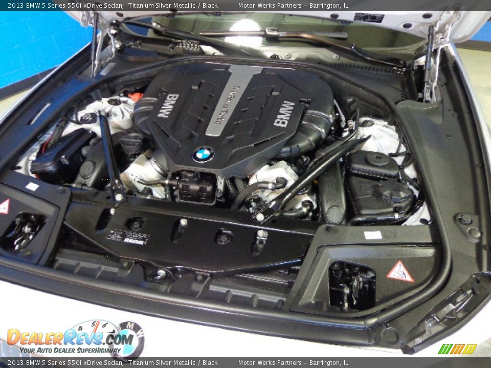 2013 BMW 5 Series 550i xDrive Sedan 4.4 Liter DI TwinPower Turbocharged DOHC 32-Valve VVT V8 Engine Photo #21