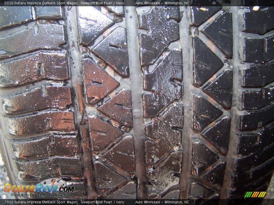 2010 Subaru Impreza Outback Sport Wagon Newport Blue Pearl / Ivory Photo #10